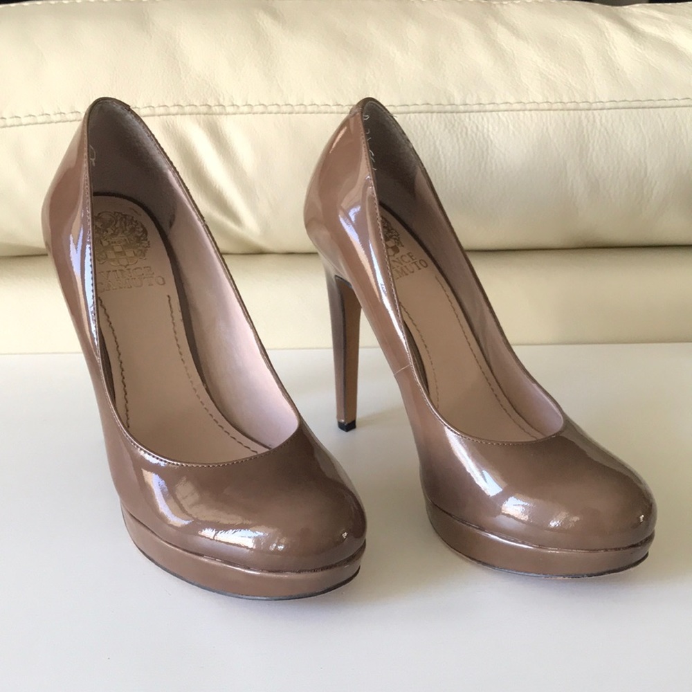 “Smoke Taupe” Classic Pump